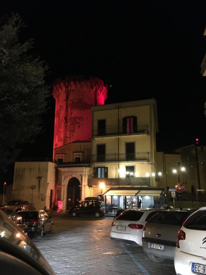 Casa Vacanze Torre Di Mola ฟอร์เมีย ภายนอก รูปภาพ