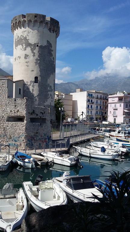 Casa Vacanze Torre Di Mola ฟอร์เมีย ภายนอก รูปภาพ
